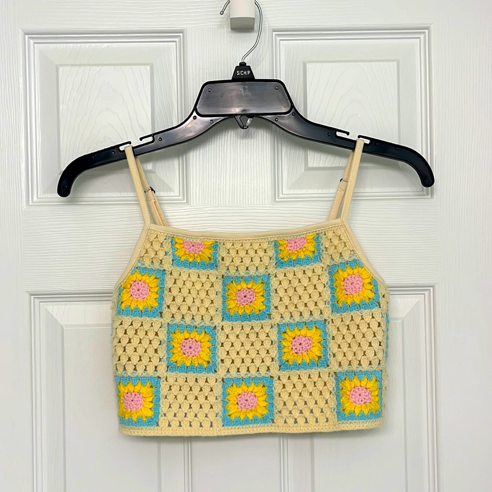 Wild Fable, size XS, crochet crop tank top